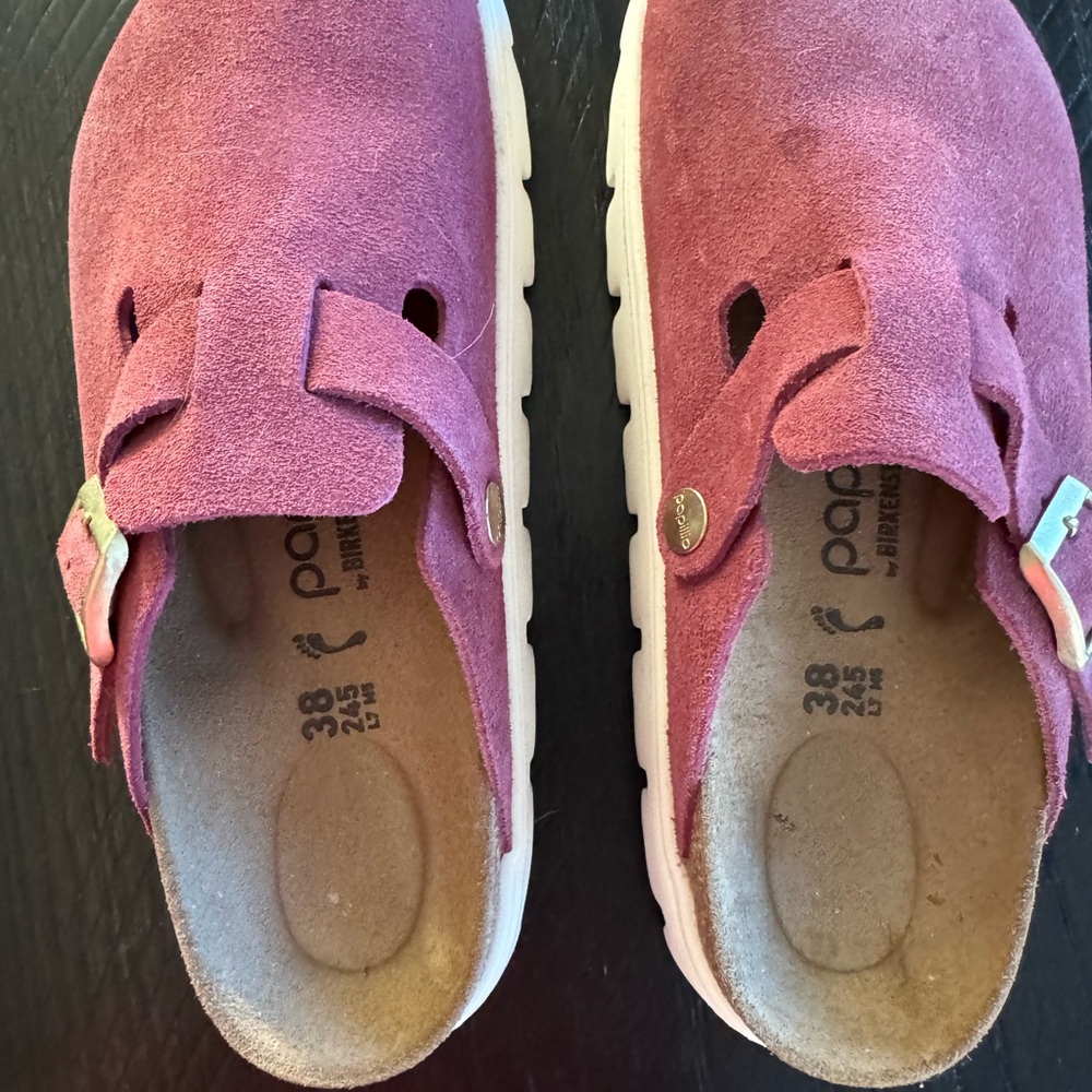 Birkenstock Suede burgundy Boston Chunky worn once in excellent condition!